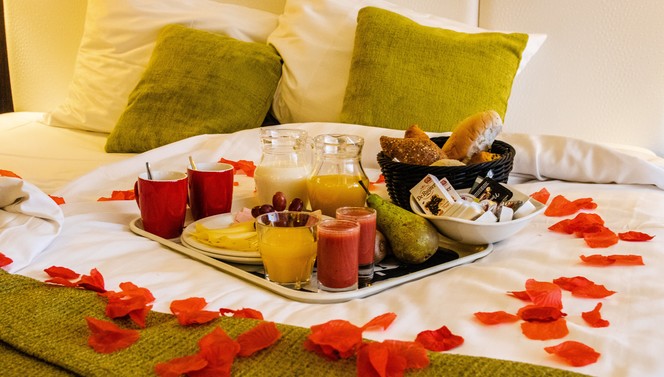  Frühstück im Bett